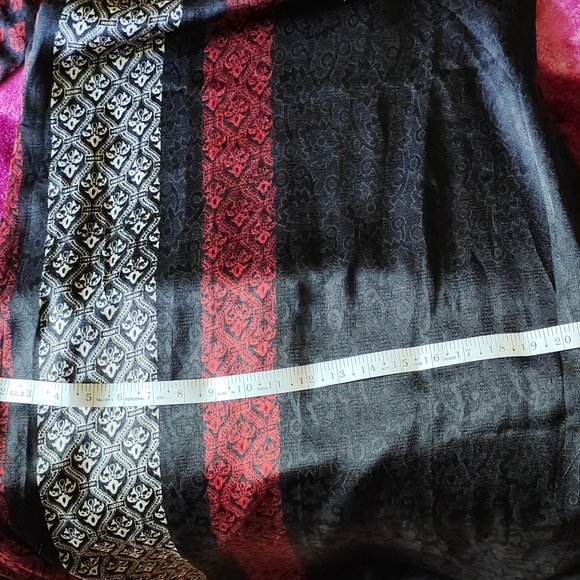 Black and Red Kurta dress/ kurta with long dupatta. Small to medium. - Picture 15 of 15